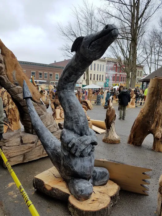 Ridgway Chainsaw Carving Rndzv 6