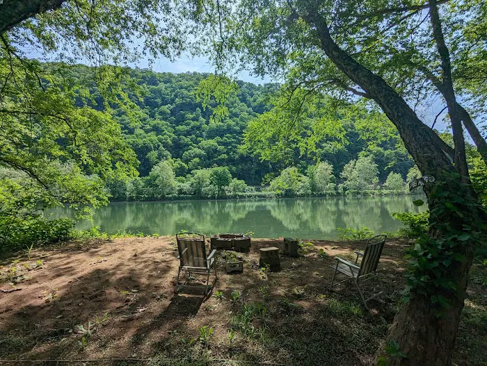 Green Acres Glampground 5