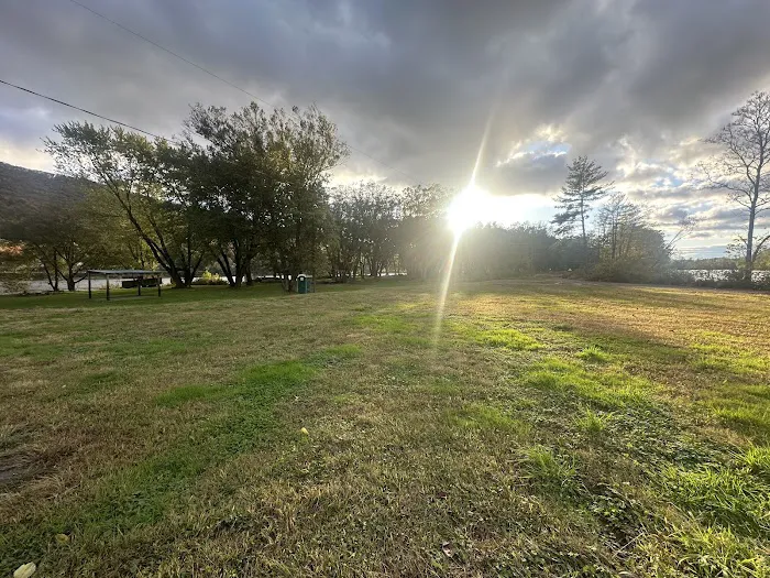 Section 8 Riverlot 1