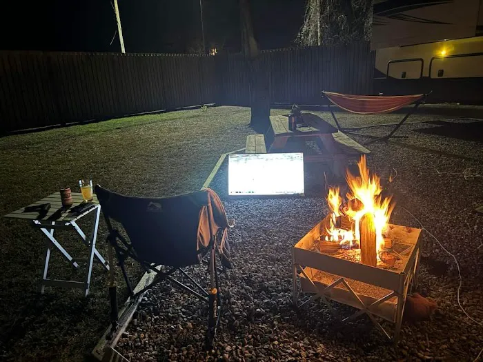 Grater RV Hideaway Cove 2