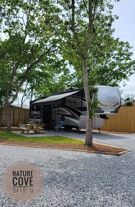 Grater RV Hideaway Cove 4