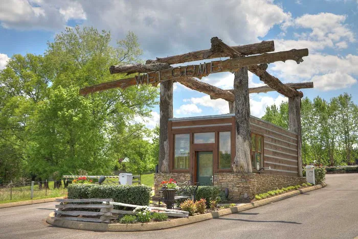 The Dell Motorcoach Resort 1