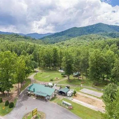 Cosby Run CAMPGROUND/ RV PARK 1
