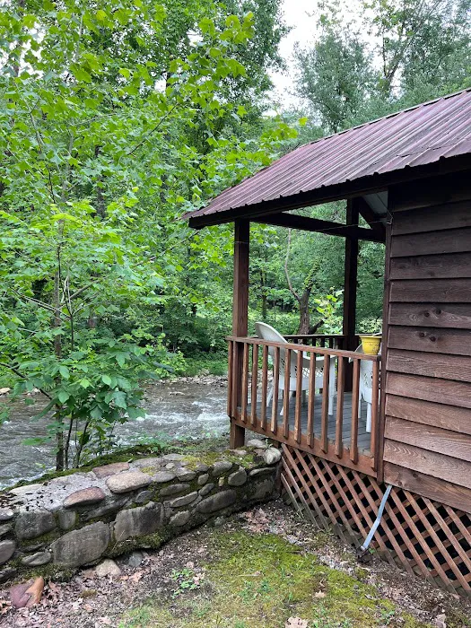 Cherokee Campground & Craig's Cabins 8