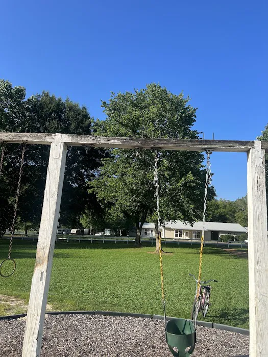 Little Mountain Marina-Camping 8
