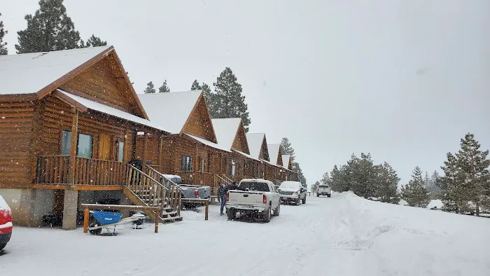 Blue Springs Lodge 7
