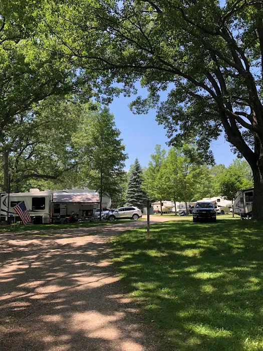 Countryside Campground and Cabins 4