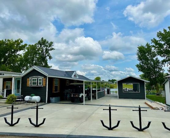 Holiday Shores RV Resort