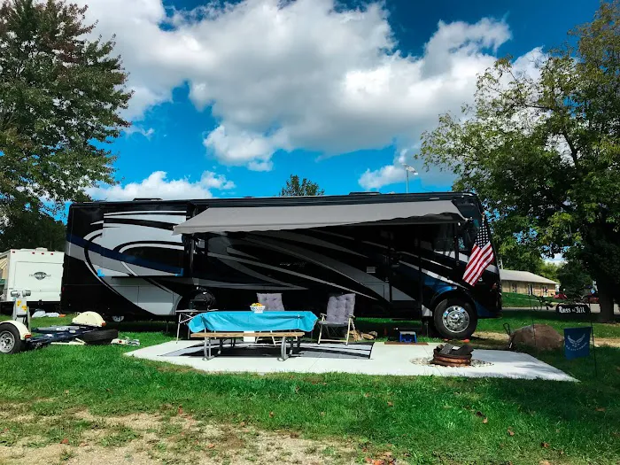 The Holly Campground 3
