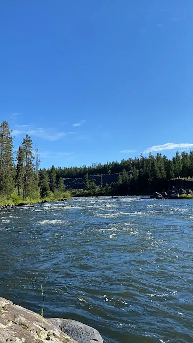 RIVERSIDE CAMPGROUND 0
