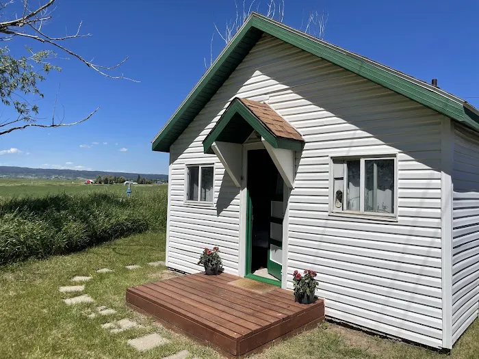 Jolley Camper RV and Cottages 1