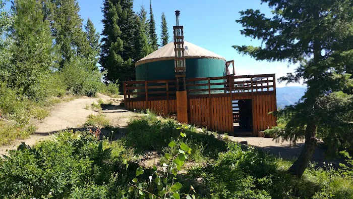 Banner Ridge Yurt 0