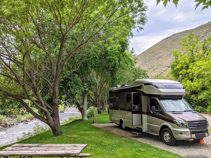 Riverside RV Park 3