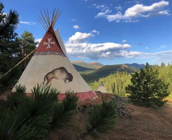 Bison Peak Lodge at Puma Hills
