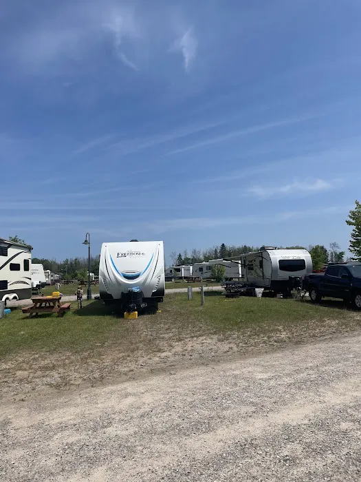 RiverView Park and Campground 4