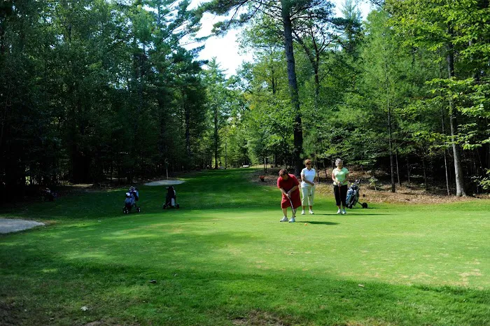 Lake Forest Resort 1