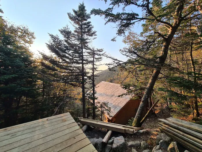 Guyot Shelter 2