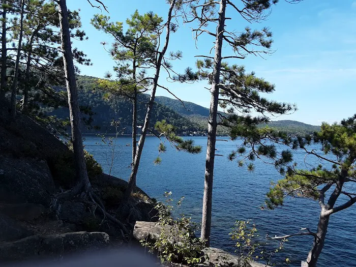 Cliff Island 3