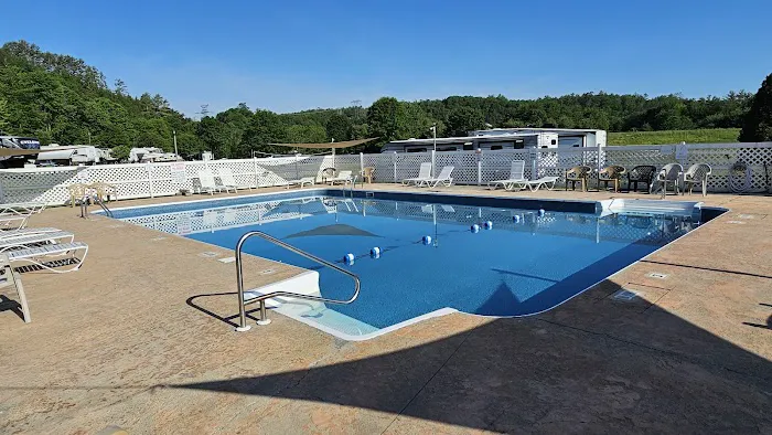Twin River Campground & Cottages 7
