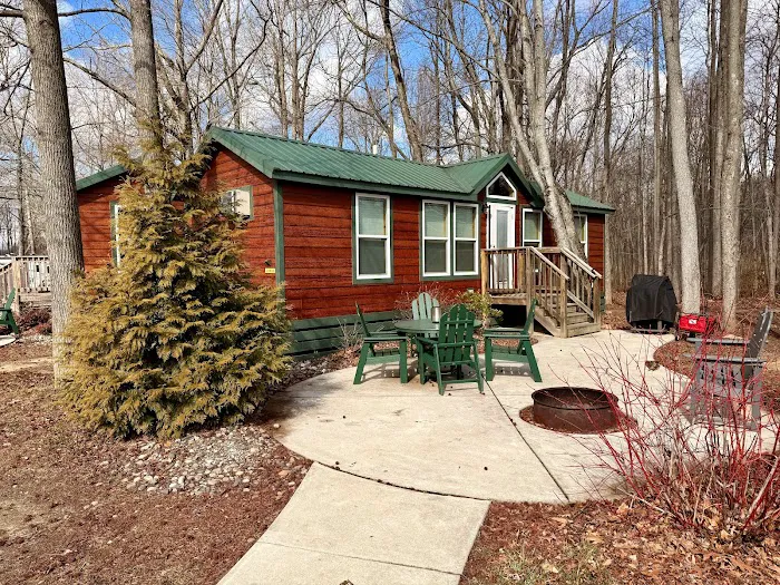 Deluxe Cabin 306 3