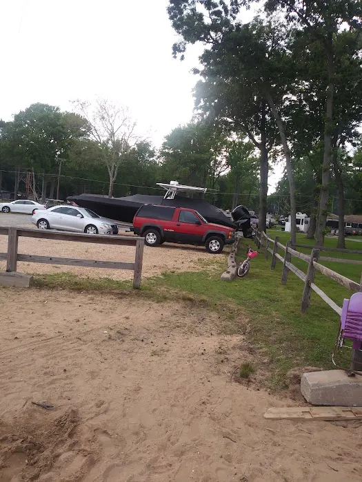 Craft Haven Campground & Marina 5