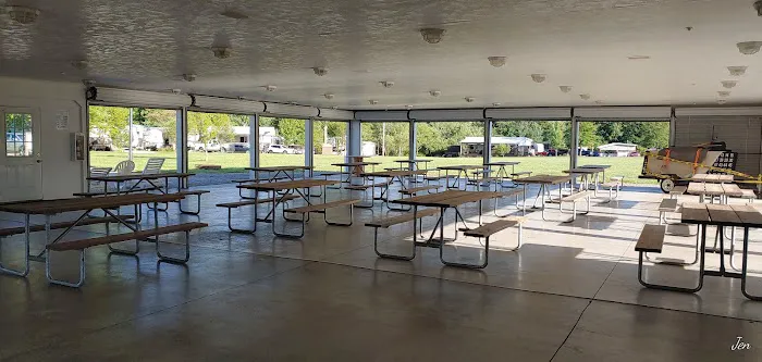 McDermott’s Lakefront Campground 8