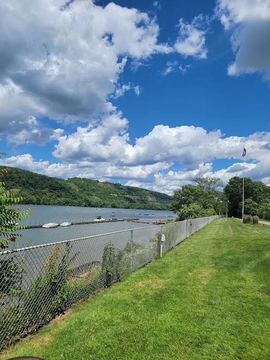Kennedy Marina 6