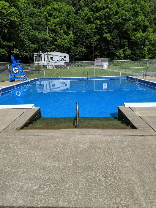 Crawford's Camping Park 5