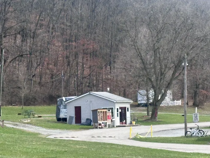 Crawford's Camping Park 0