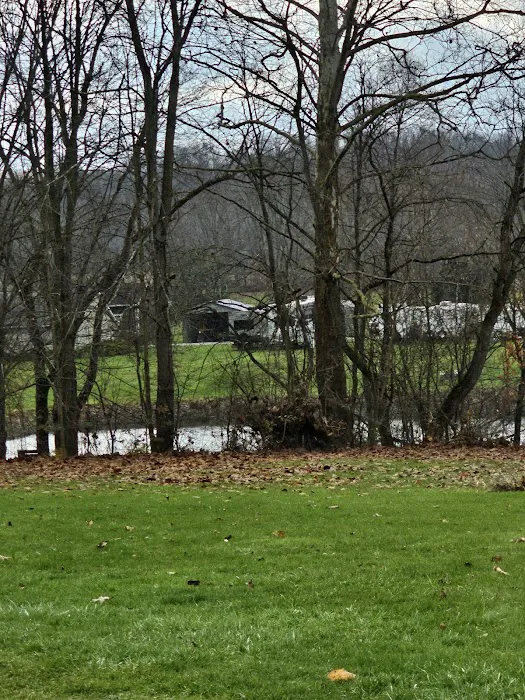 Crawford's Camping Park 4