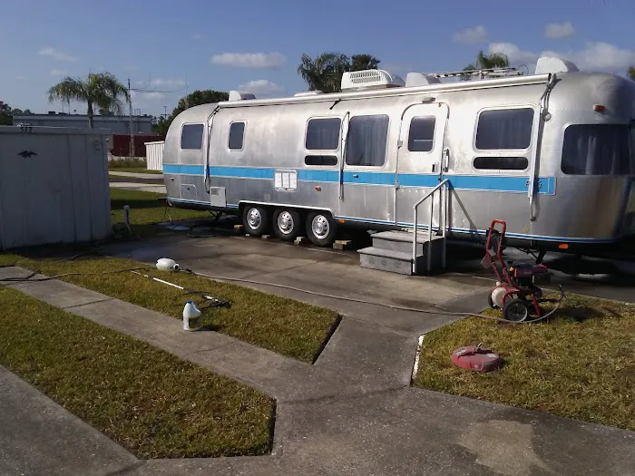 LYH Airstream 1