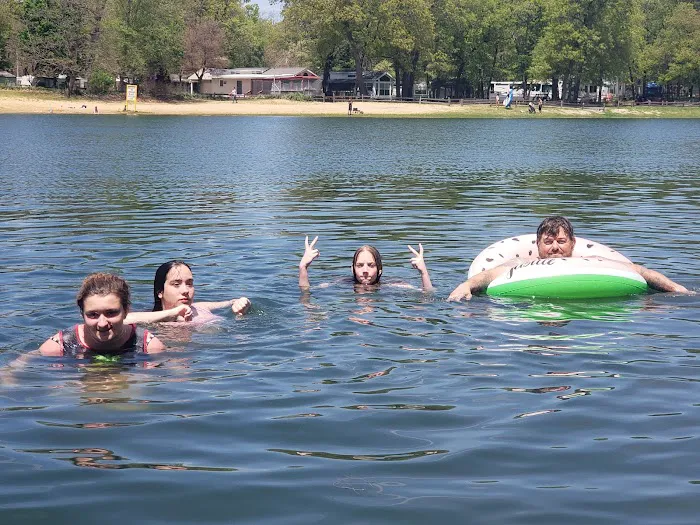 Lake Holiday 2