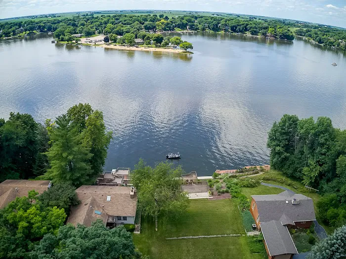 Lake Holiday 1