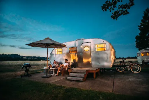 GloWood Campground 5