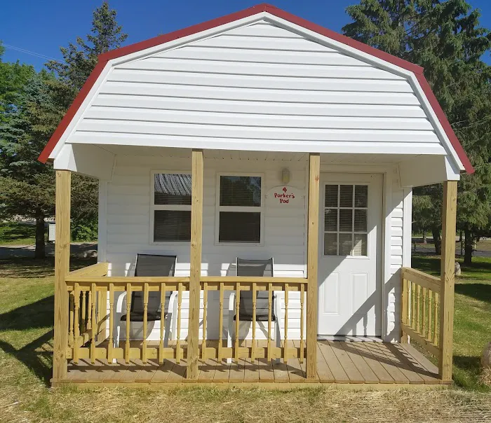 Tiki Beach Resort Rentals on Kettle Moraine Lake 5