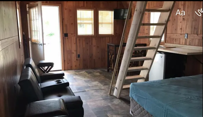 Tiki Beach Resort Rentals on Kettle Moraine Lake 9