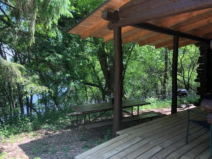 Glacier Hills Rustic Lakefront Cabins 6