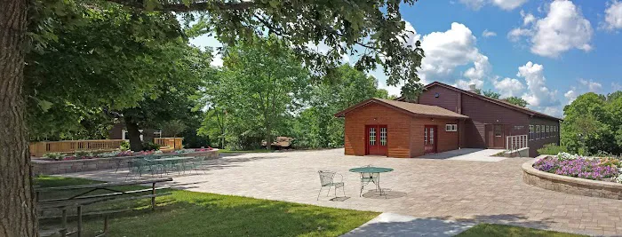 Glacier Hills Rustic Lakefront Cabins 9