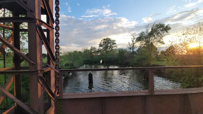 Lock 22 Camping 3