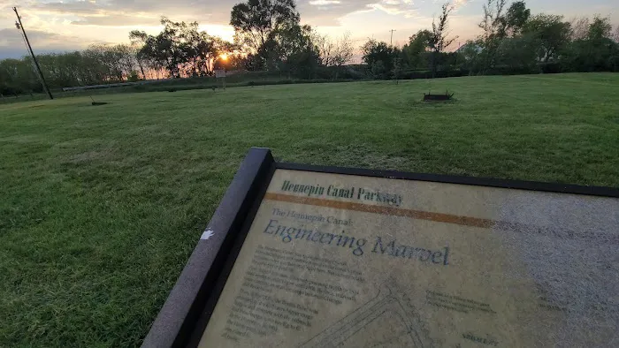 Lock 22 Camping 5