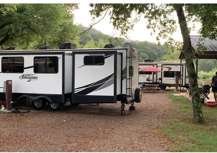 Caddo River Access RV Park & Rental 1