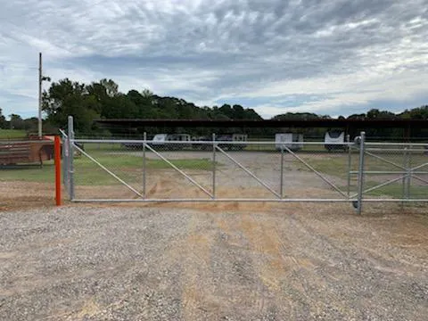 Caddo River Access RV Park & Rental 3