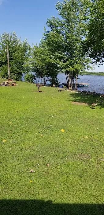 Edge Of The River Resort 7