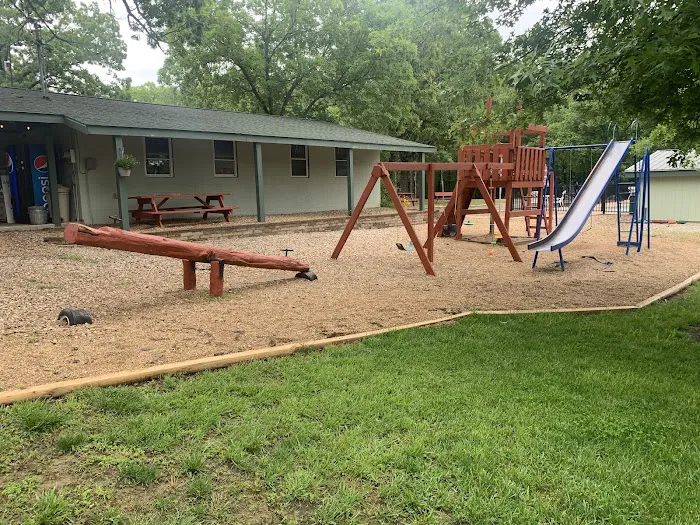 Majestic Oaks RV Park & Campground 6