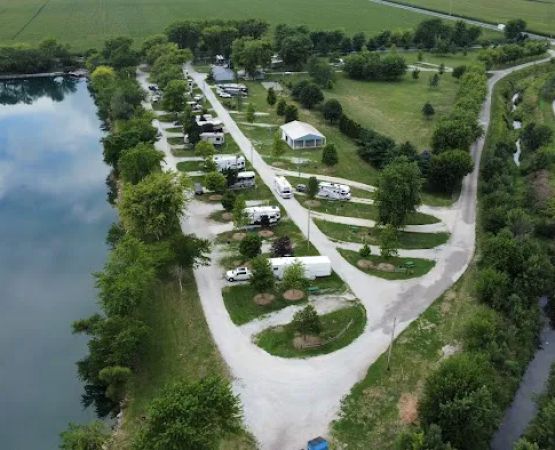 D & W Lake Camping & RV Park