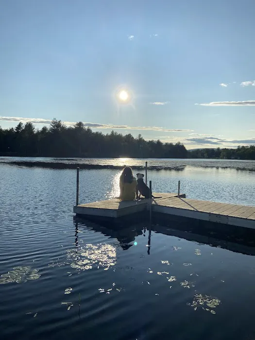 Charlies Lakeside Colony 0