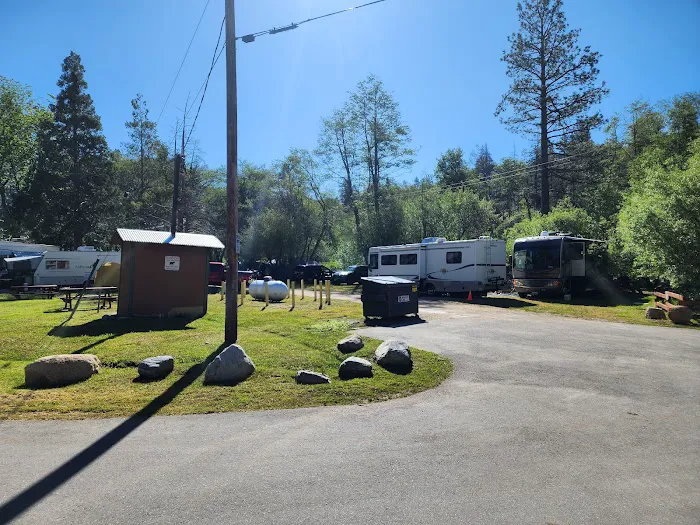 Seven Oaks Lodge 6