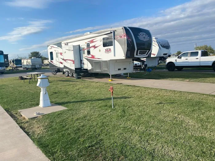 Coyote Ranch Resort Family Campground and Cabins 8