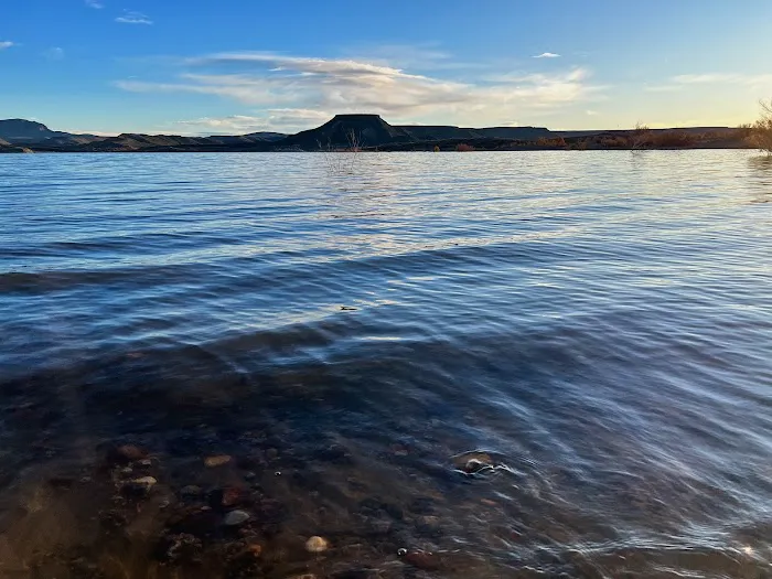Lone Tree Lake Shore Camp 3
