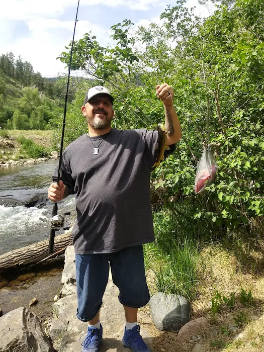 Winsor Creek Fishing Area and Trailhead 8